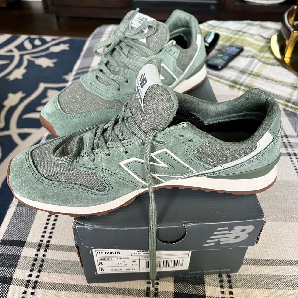 New Balance 696 Classics